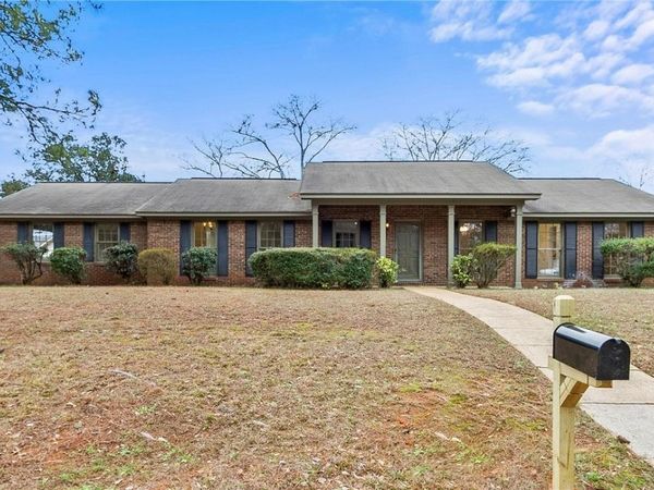 1148 Independence Drive, Tuscaloosa, AL 35406
