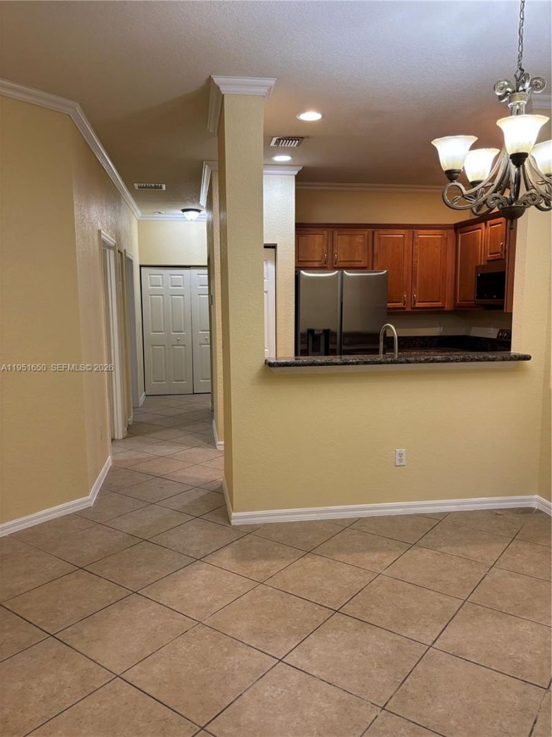 5907 Abbey Rd, Tamarac, FL 33321 Photo