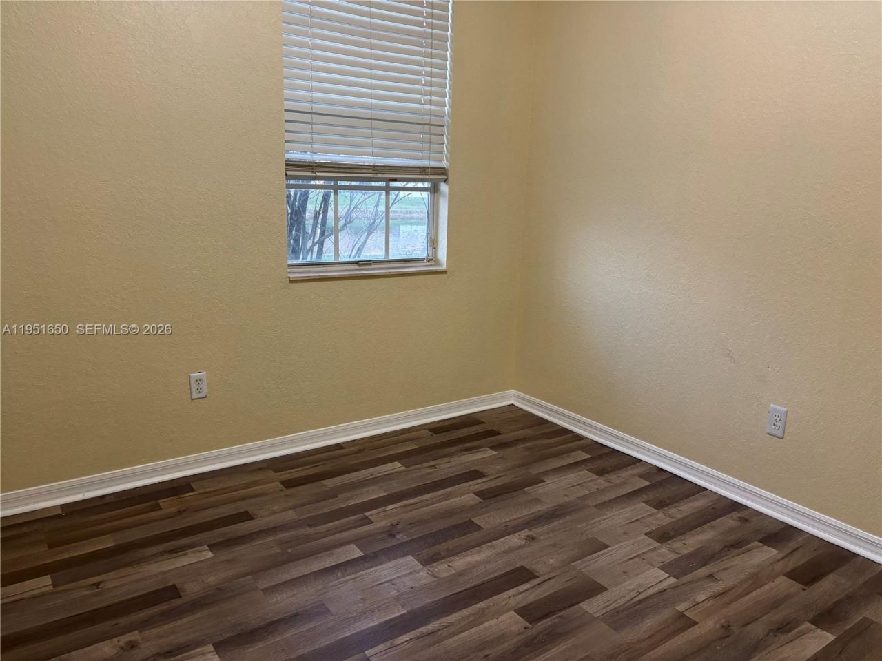 5907 Abbey Rd, Tamarac, FL 33321 Photo