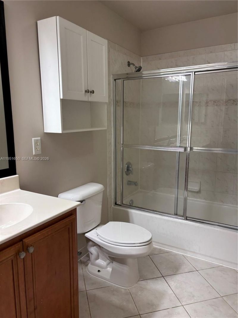 5907 Abbey Rd, Tamarac, FL 33321 Photo