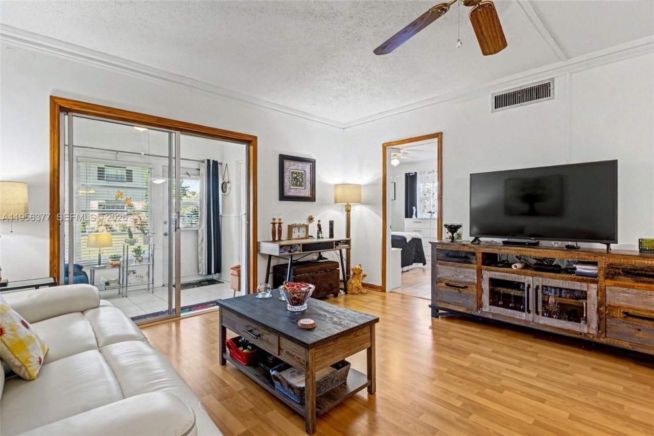 5661 SW 2nd Ct, Unit 101, Margate, FL 33068 Photo