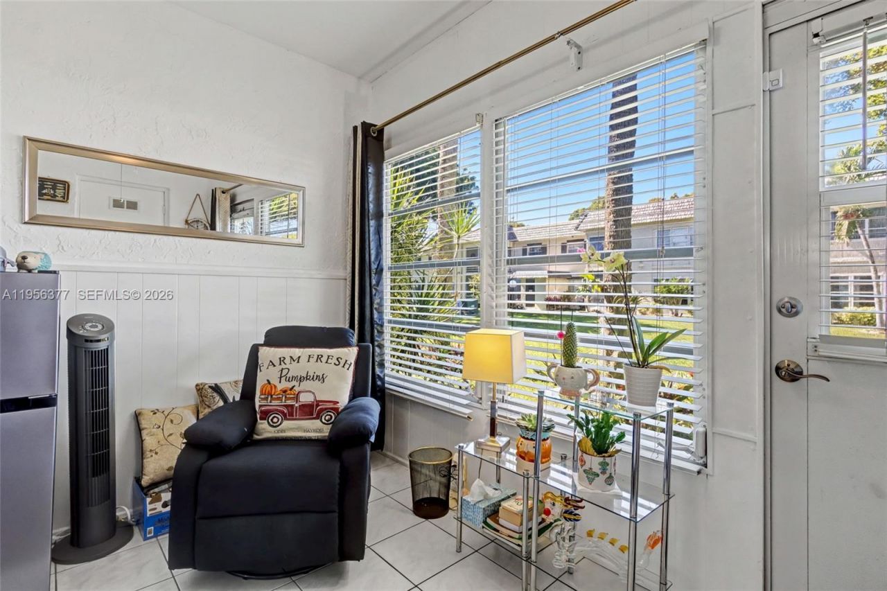 5661 SW 2nd Ct, Unit 101, Margate, FL 33068 Photo