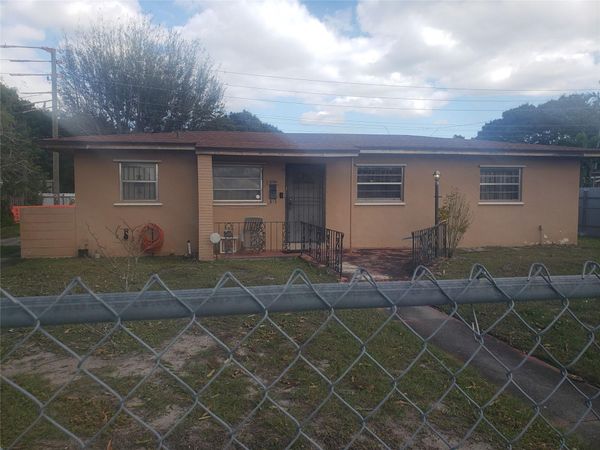 17301 NW 41st Ave, Miami Gardens, FL 33055