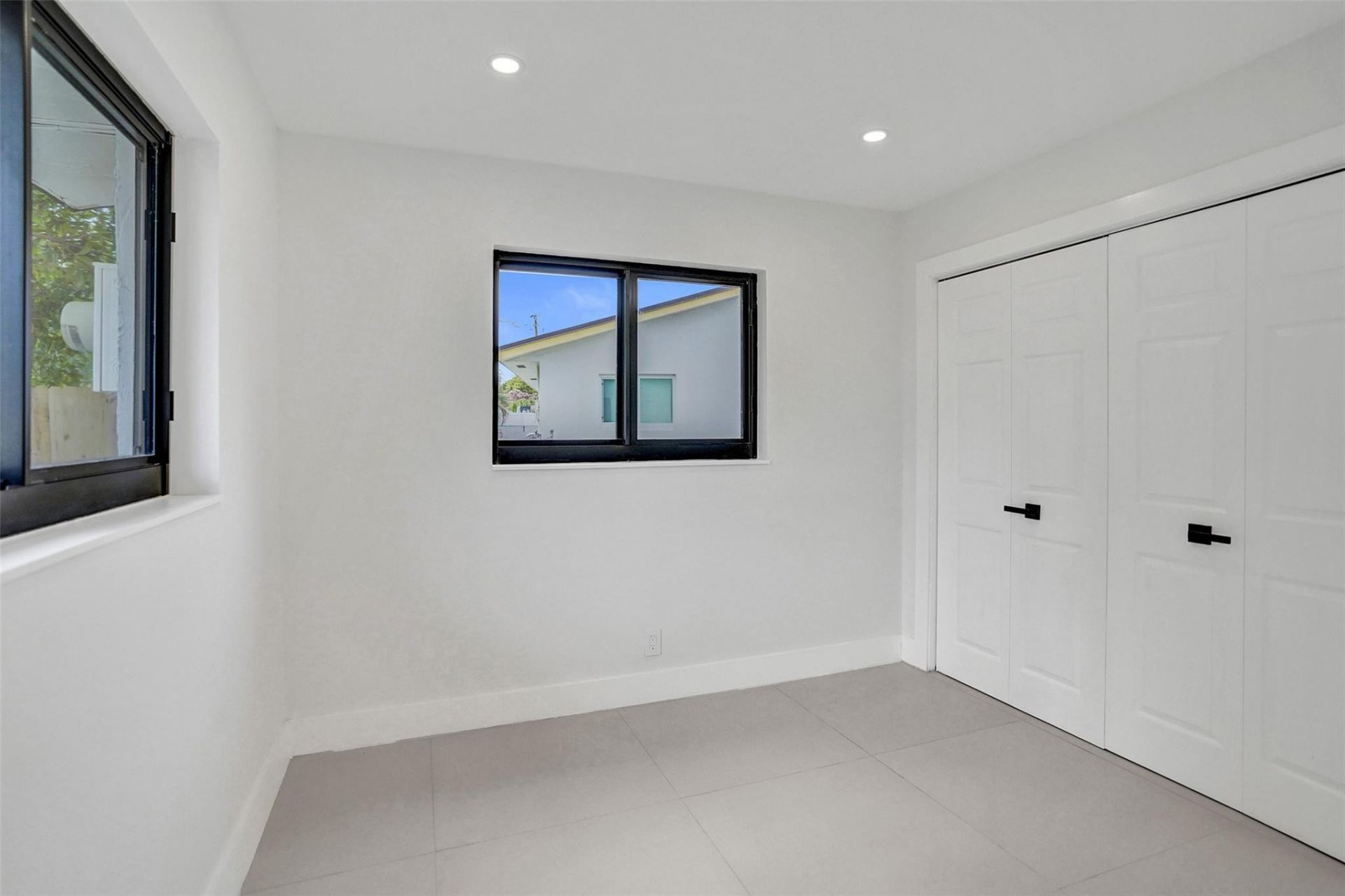 518 Linnet Cir, Delray Beach, FL 33444 Photo