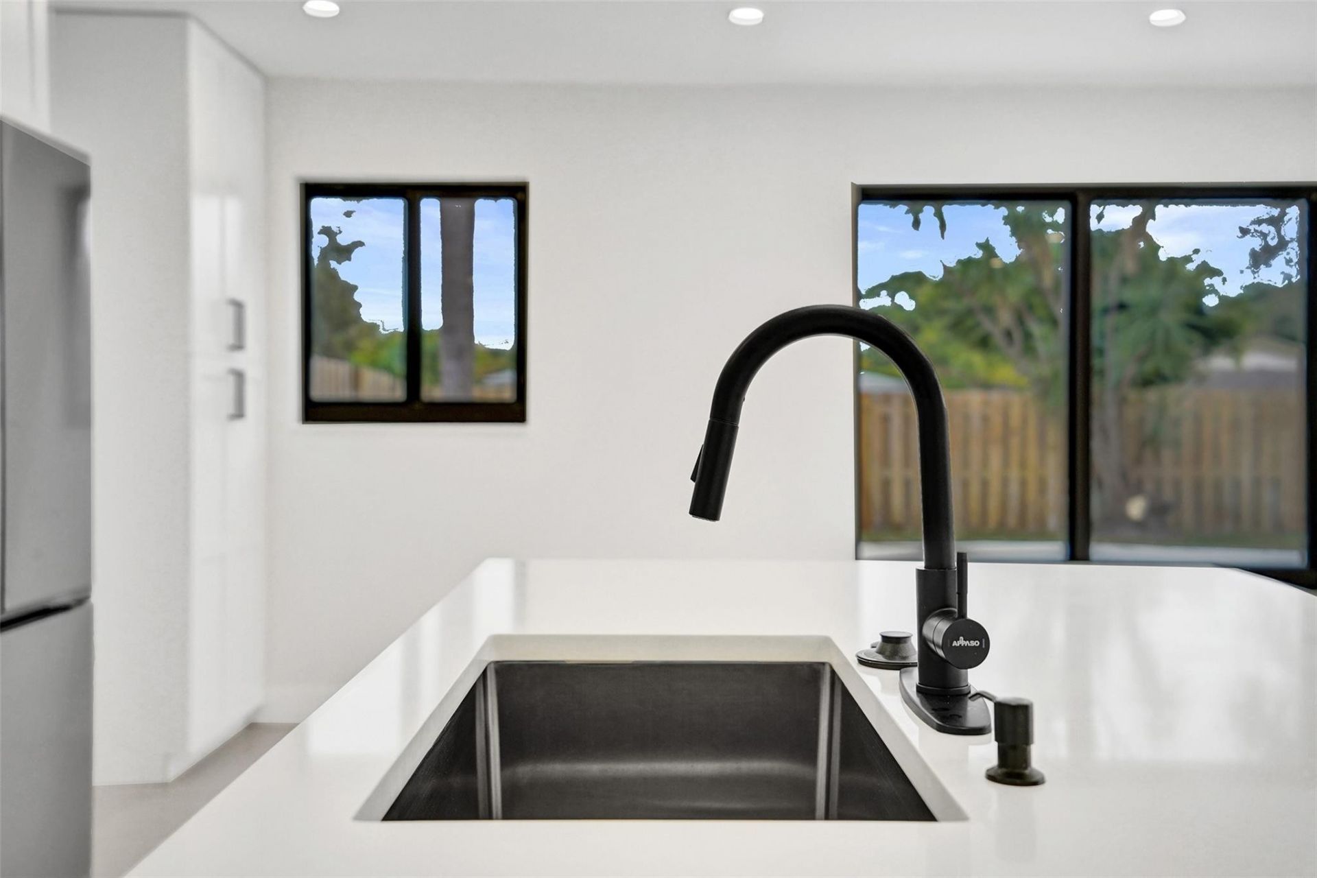 518 Linnet Cir, Delray Beach, FL 33444 Photo