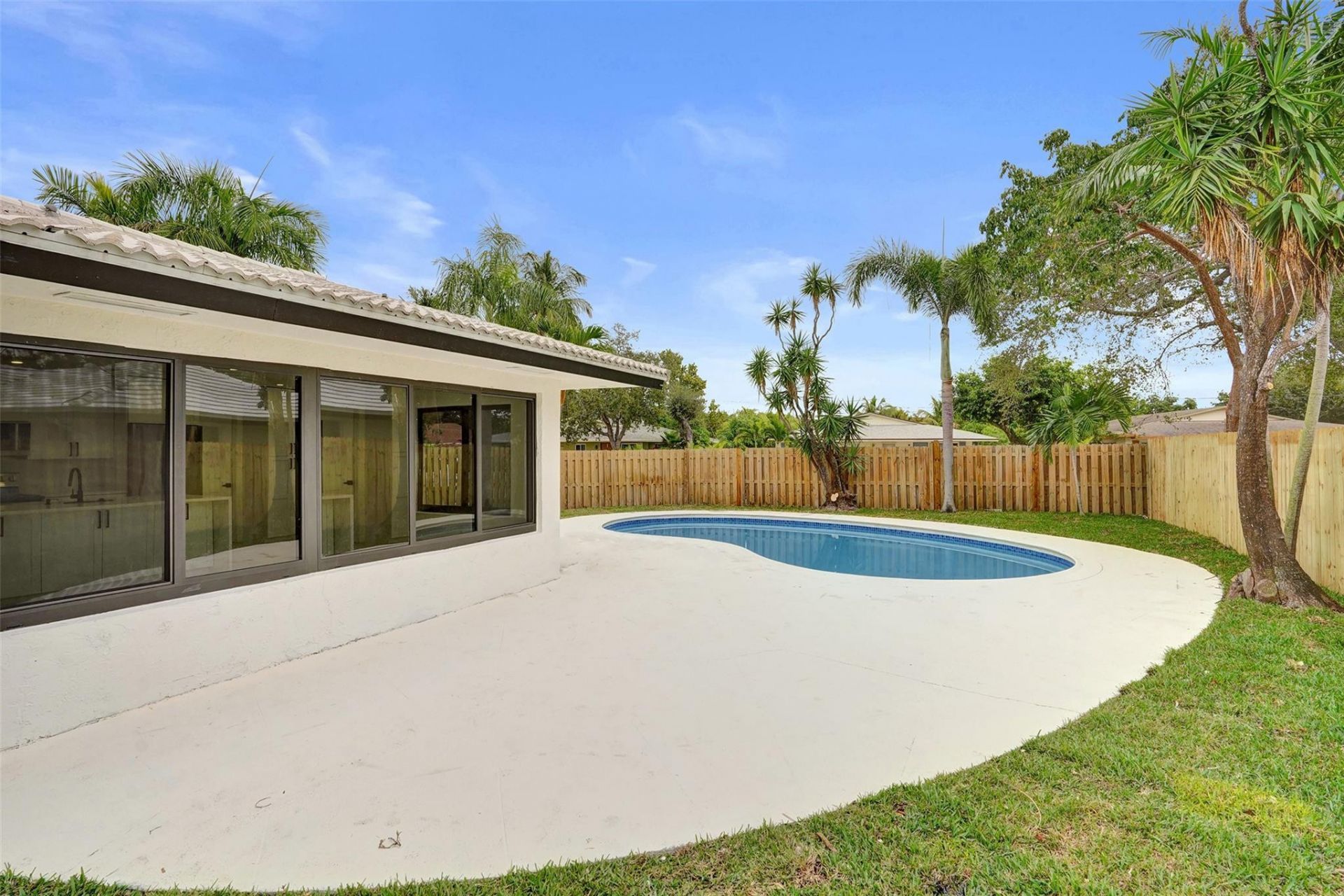 518 Linnet Cir, Delray Beach, FL 33444 Photo