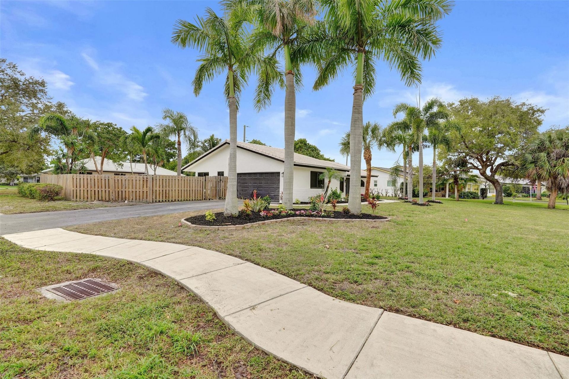 518 Linnet Cir, Delray Beach, FL 33444 Photo