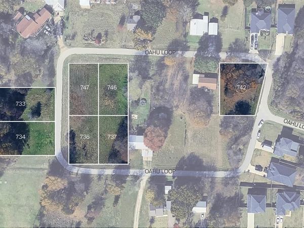 742 Oahu Loop, Tool, TX 75143