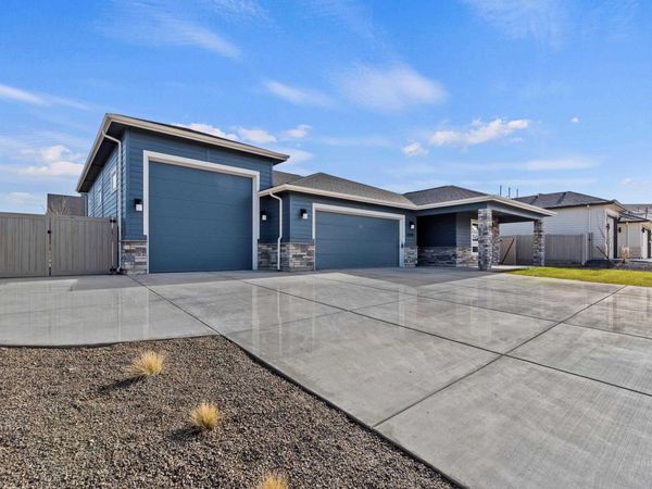 2408 S Hurd Ave., Nampa, ID 83686