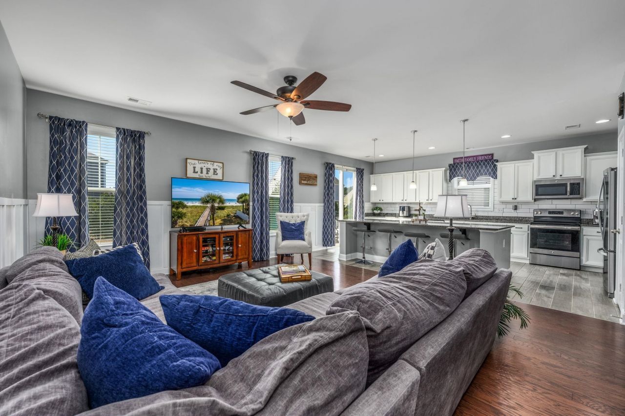 2705 Scarecrow Way Photo 6