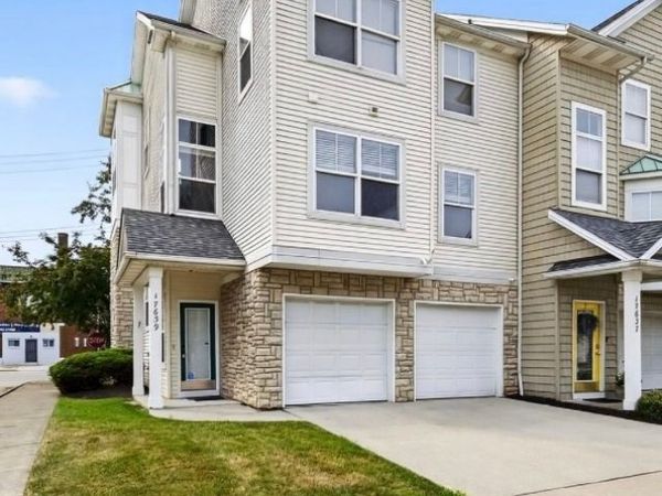 17639 Wildwood Lane, Cleveland, OH 44119