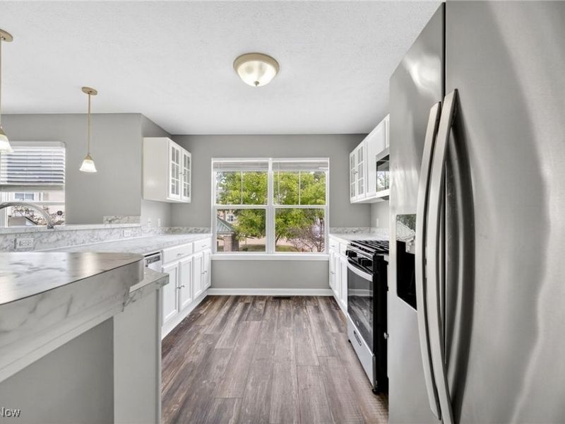 17639 Wildwood Lane, Cleveland, OH 44119 Photo 11