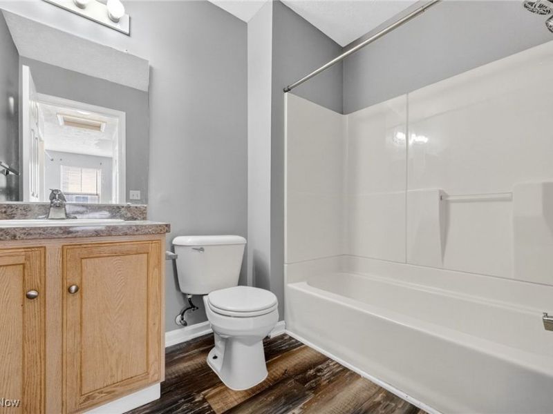 17639 Wildwood Lane, Cleveland, OH 44119 Photo 17