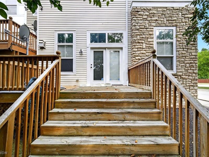 17639 Wildwood Lane, Cleveland, OH 44119 Photo 25