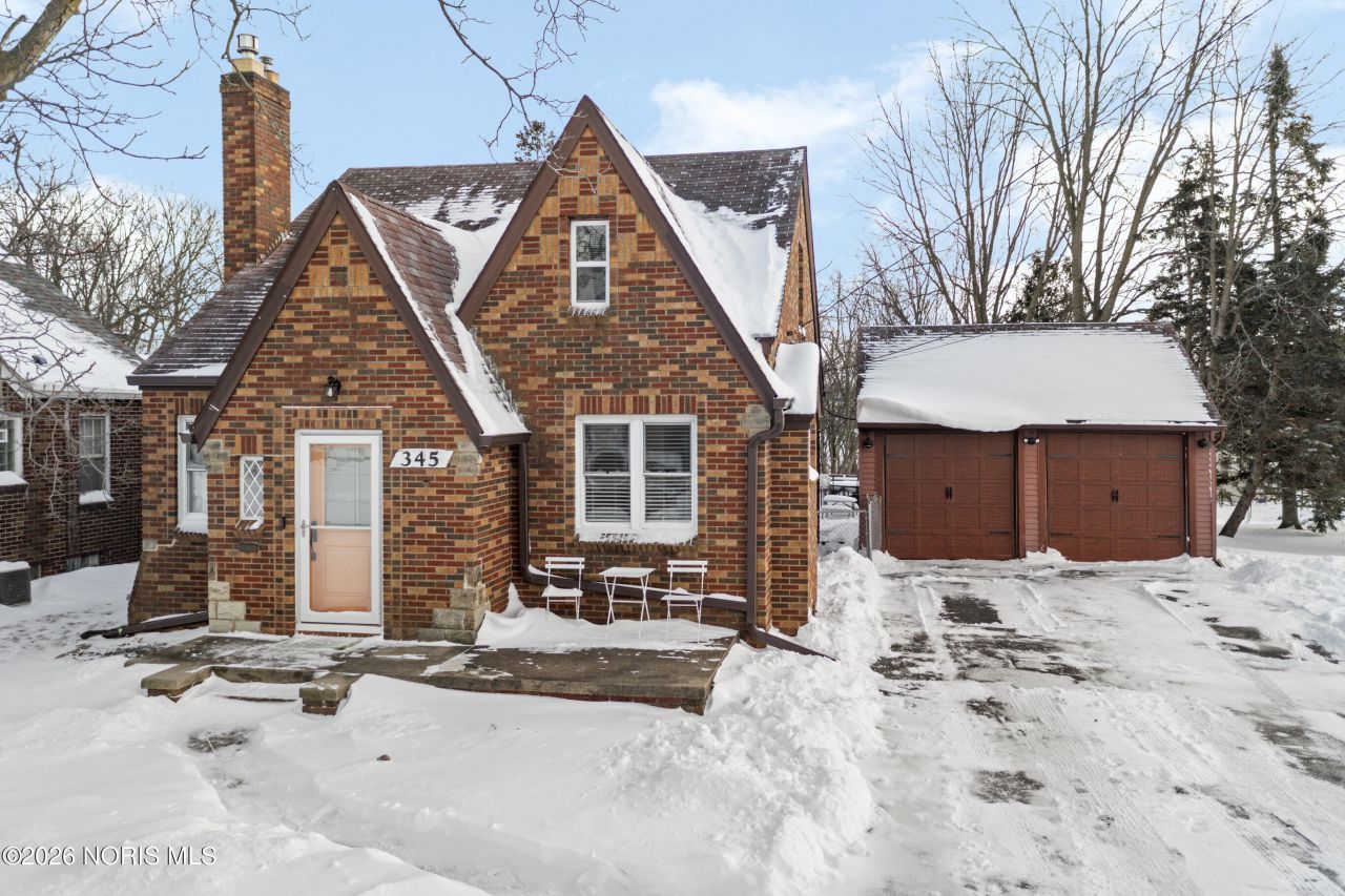 345 Hillside Drive, Rossford, OH 43460 Main Photo