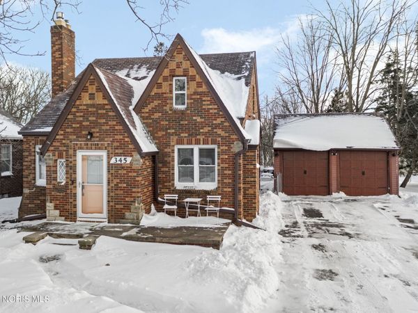 345 Hillside Drive, Rossford, OH 43460