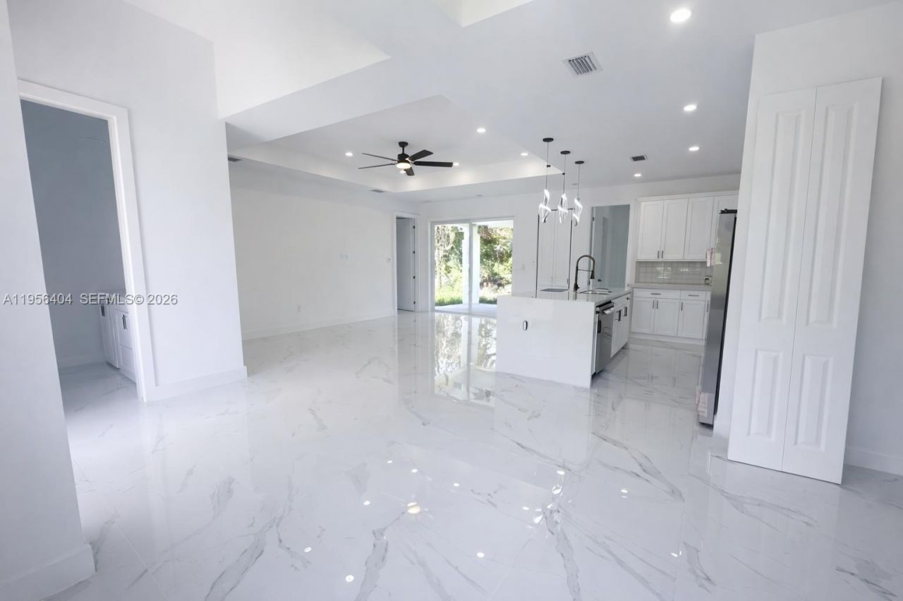 3901 E 19th St, Lehigh Acres, FL 33972 Photo
