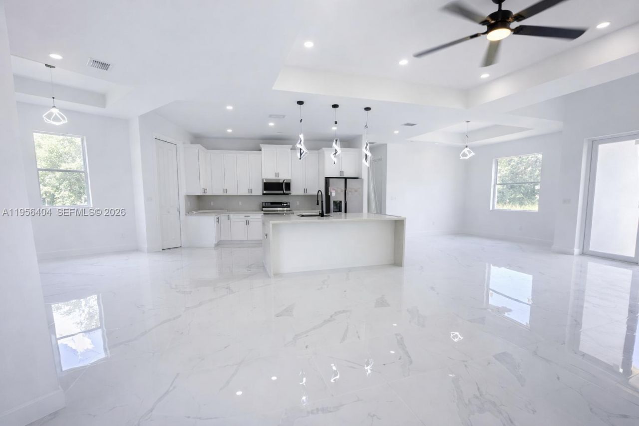 3901 E 19th St, Lehigh Acres, FL 33972 Photo