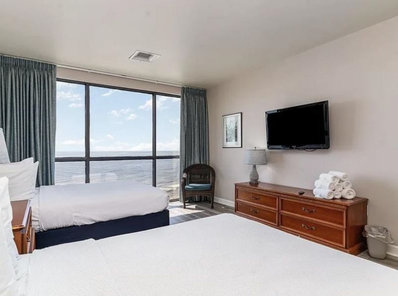 201 74th Ave. N Photo 18