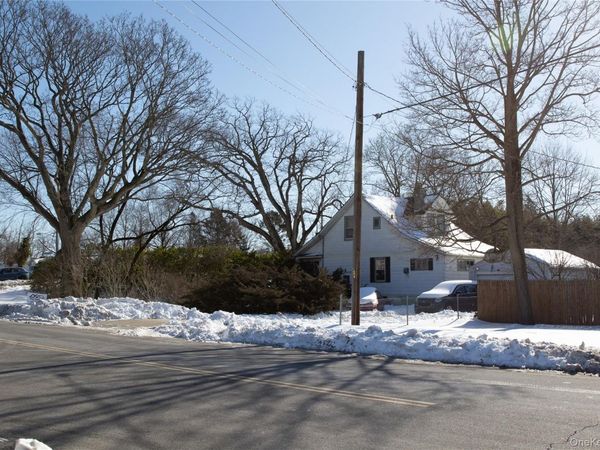 144 Carleton Avenue, Islip Terrace, NY 11752