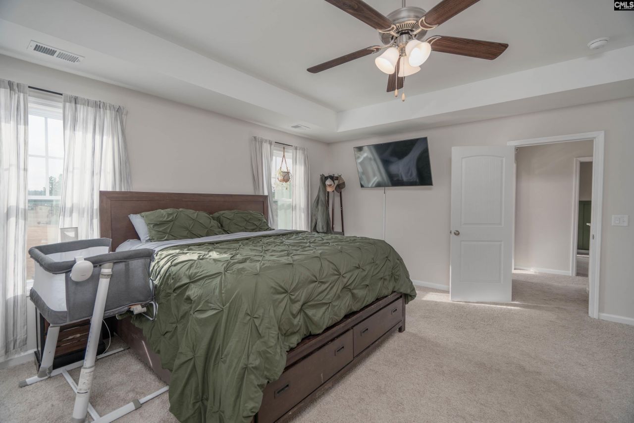 413 Blue Artesian Way Photo 30