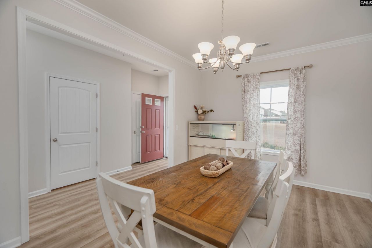 413 Blue Artesian Way Photo 4