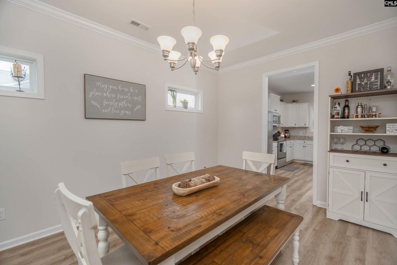 413 Blue Artesian Way Photo 6