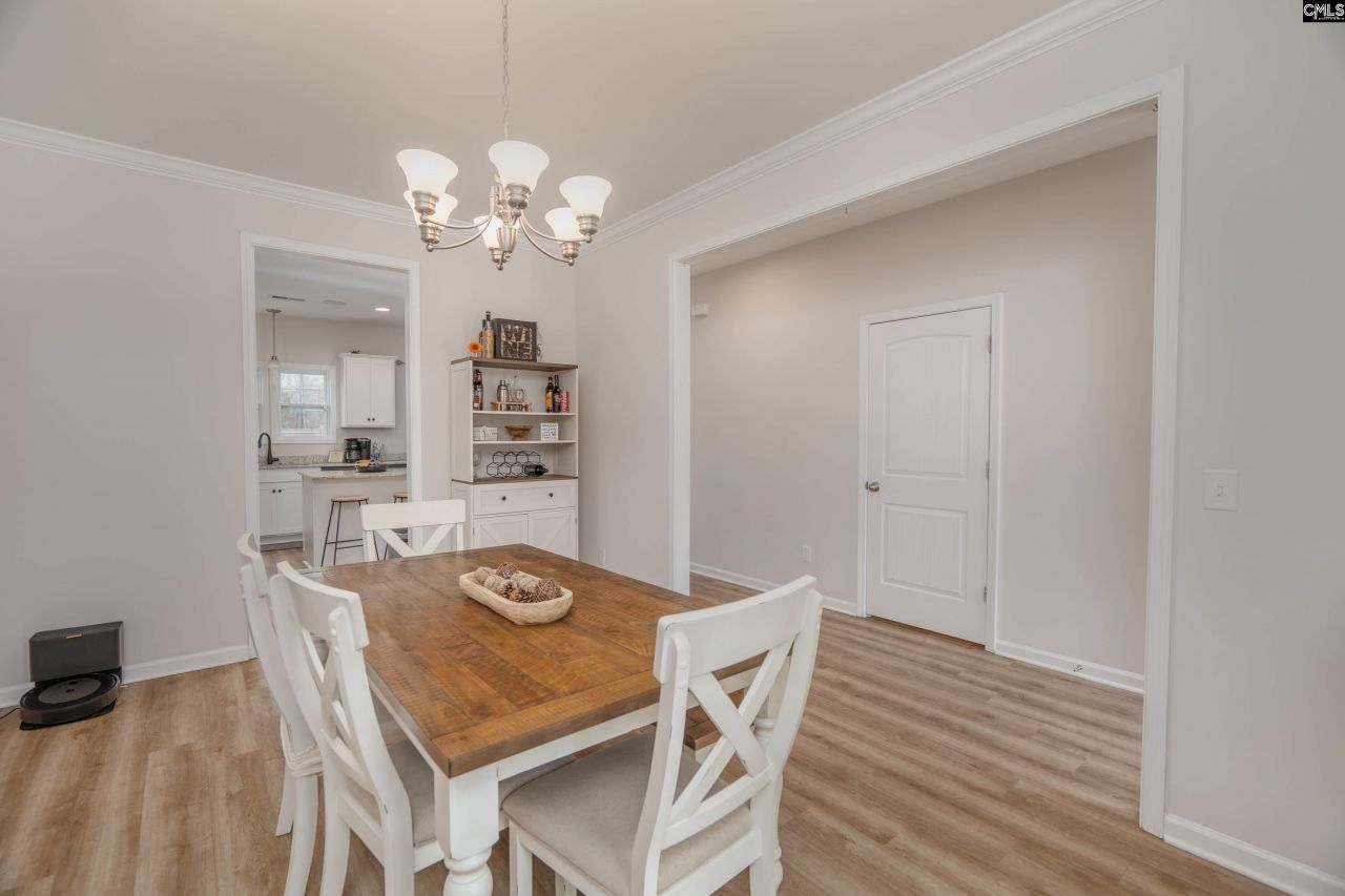 413 Blue Artesian Way Photo 7