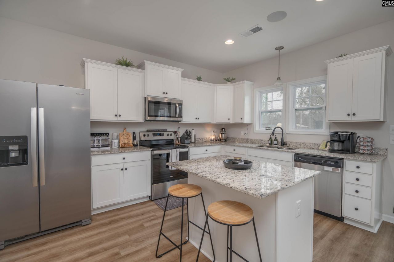 413 Blue Artesian Way  Photo 8