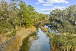 1832 Alice Drive photo 4