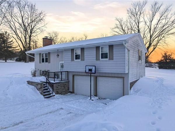 1881 Cliff Drive, Salem, OH 44460