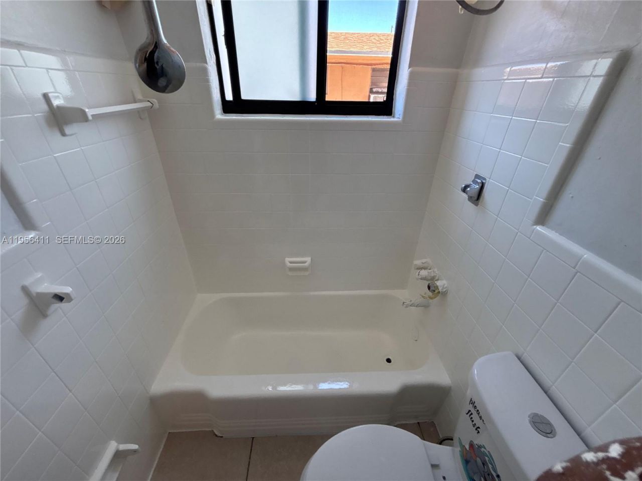 654 W 29th St, Unit 1, Hialeah, FL 33012 Photo