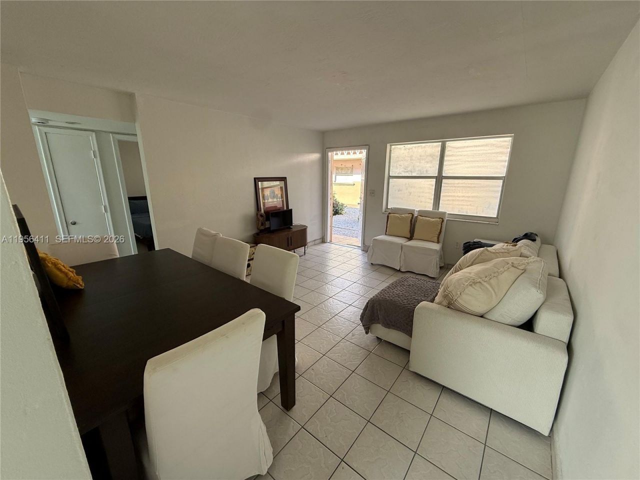 654 W 29th St, Unit 1, Hialeah, FL 33012 Photo