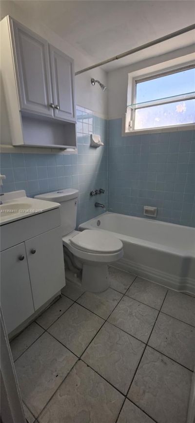 654 W 29th St, Unit 1, Hialeah, FL 33012 Photo