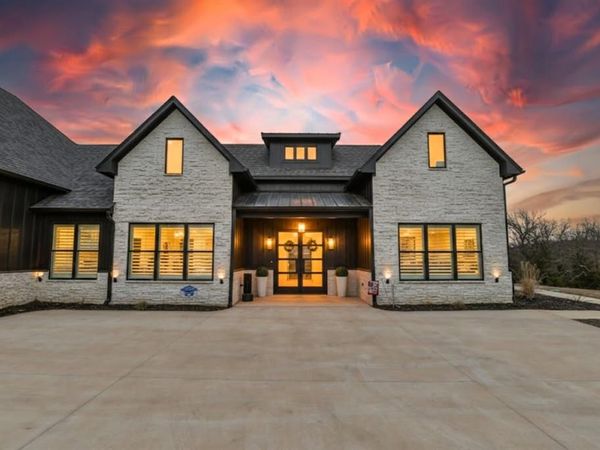 15887 County Road 436 , Lindale, TX 75771