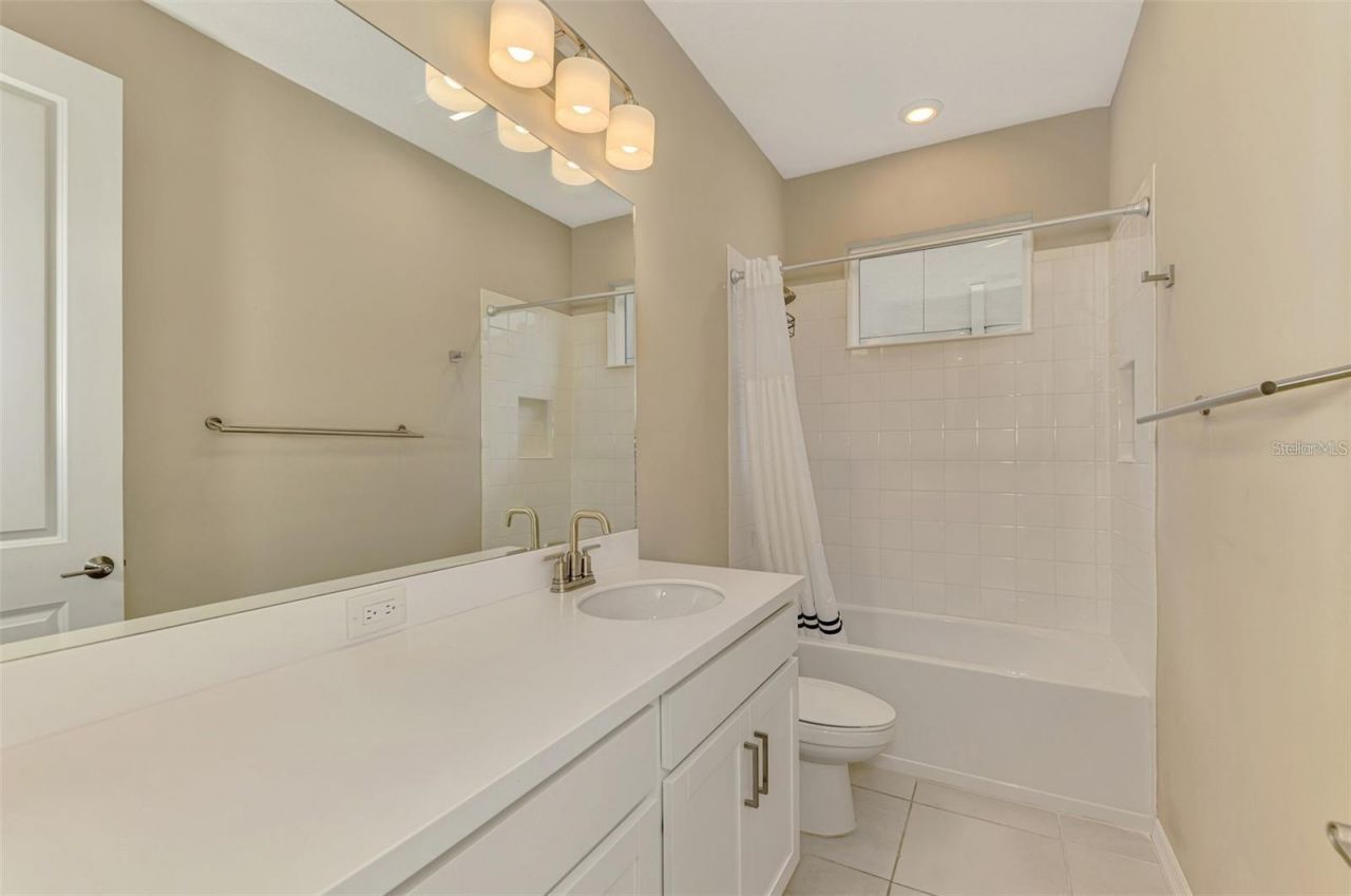 6310 Grandview Hill Court, Bradenton, FL 34203 Photo