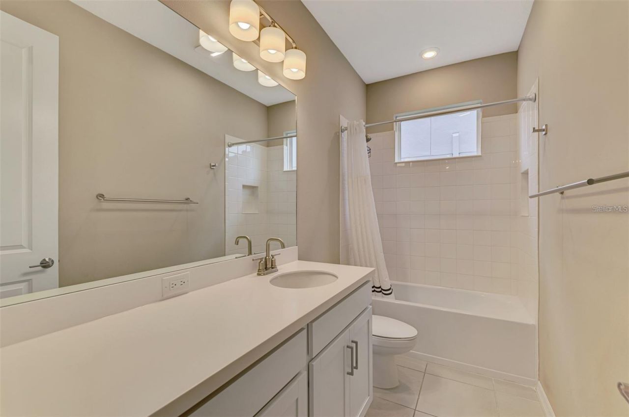 6310 Grandview Hill Court, Bradenton, FL 34203 Photo