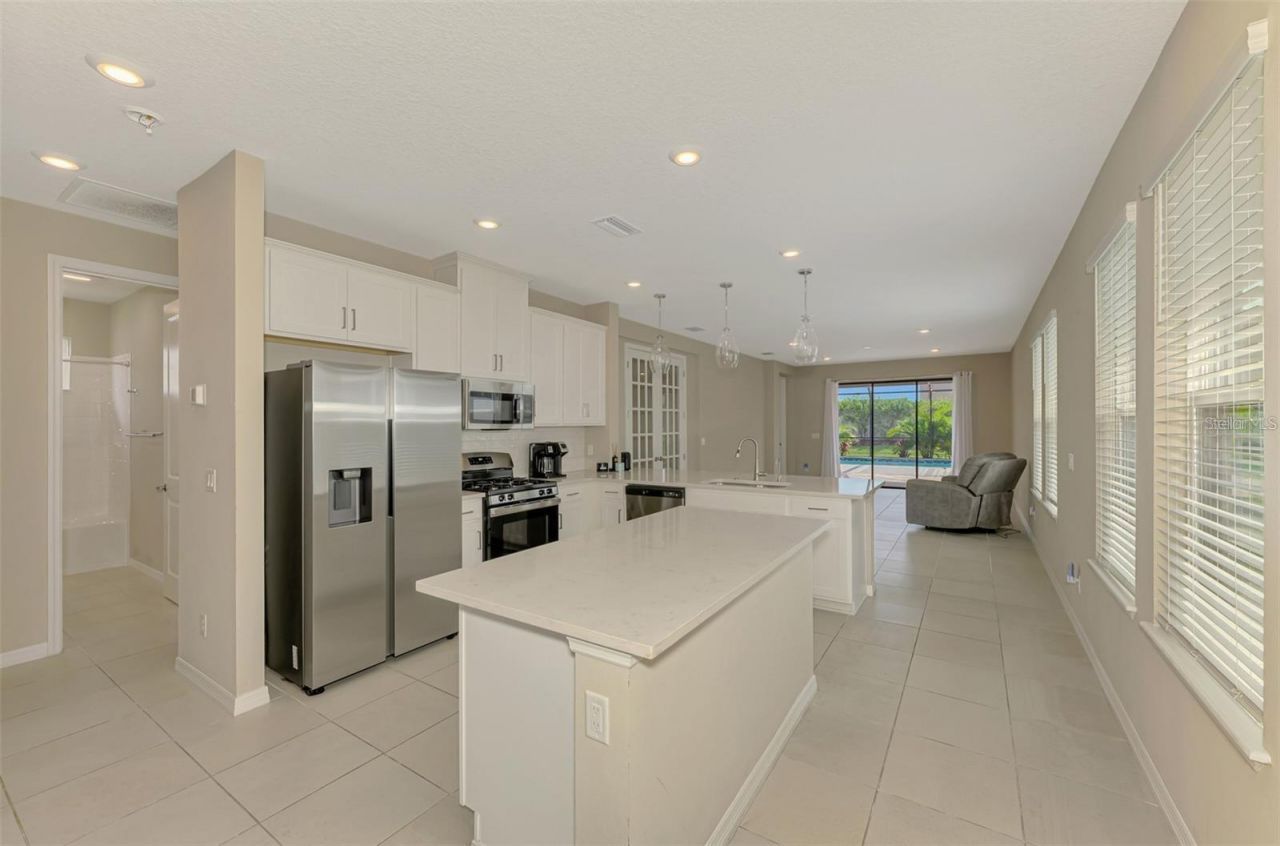 6310 Grandview Hill Court, Bradenton, FL 34203 Photo