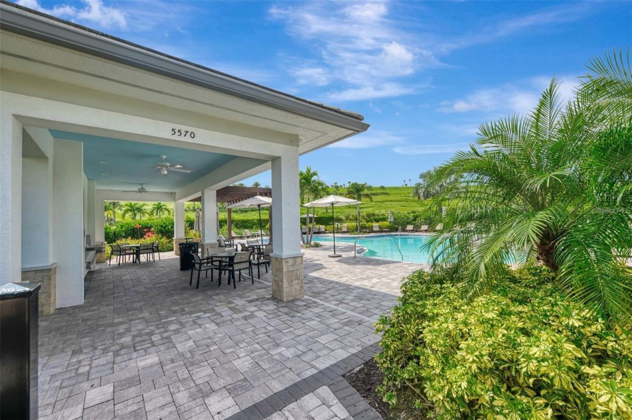 6310 Grandview Hill Court, Bradenton, FL 34203 Photo