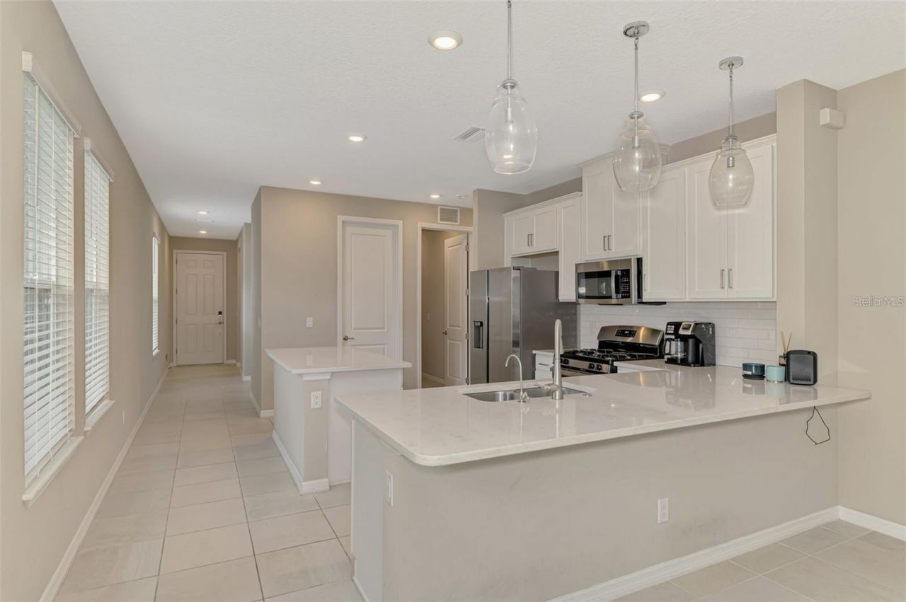 6310 Grandview Hill Court, Bradenton, FL 34203 Photo