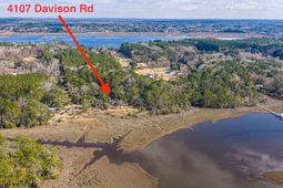 4107 Davison Road photo 4