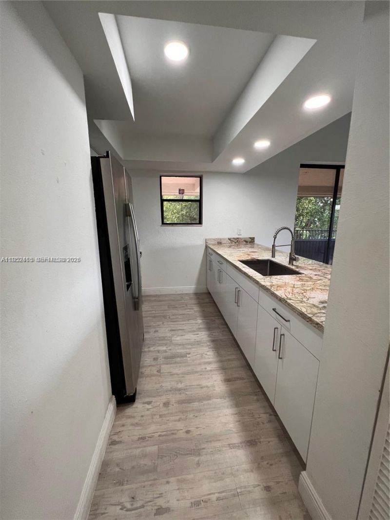 16220 NW 2nd Ave , Unit 511, Miami, FL 33169 Photo