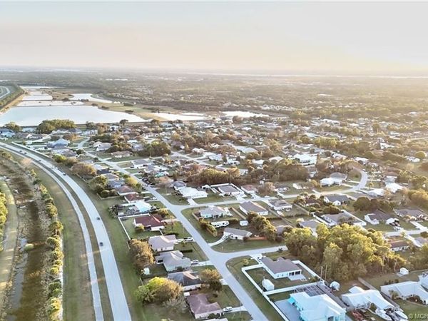 3065 SE Sumner Lane, Port St Lucie, FL 34952