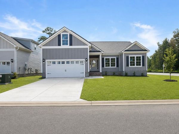 5015 Shore Breeze Dr., Myrtle Beach, SC 29588