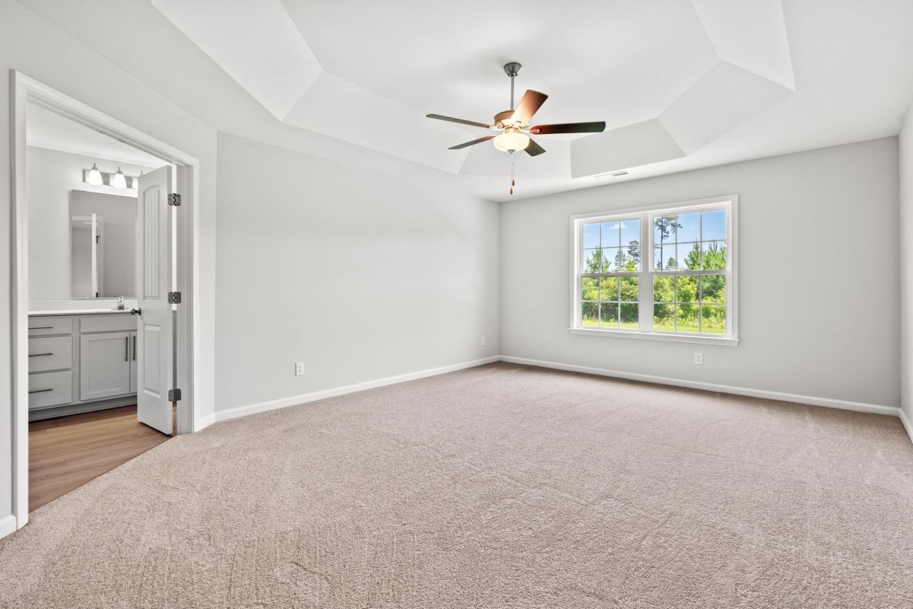 5015 Shore Breeze Dr. Photo 7