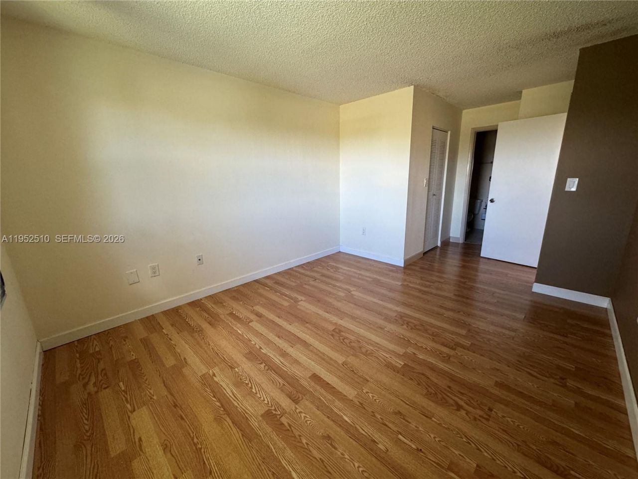 7235 NW 179th St, Unit 311, Hialeah, FL 33015 Photo