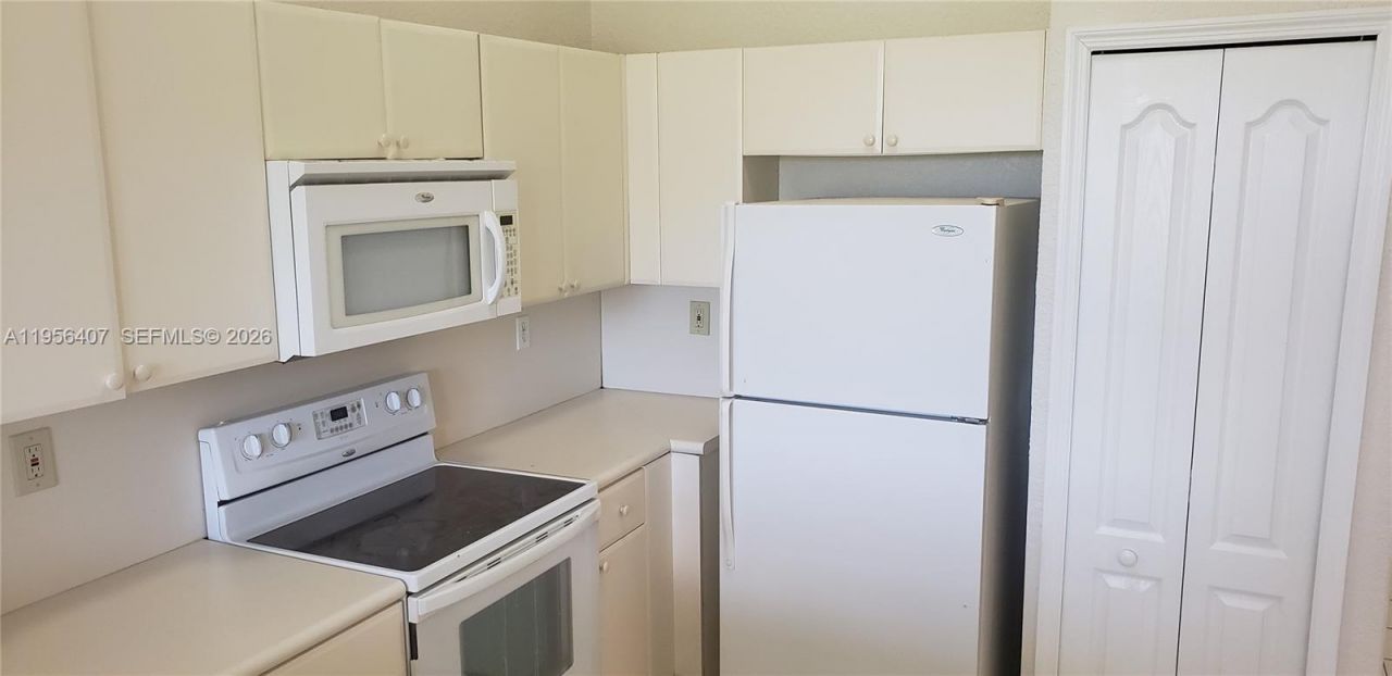 2811 SE 17th Ave , Unit 202, Homestead, FL 33035 Photo