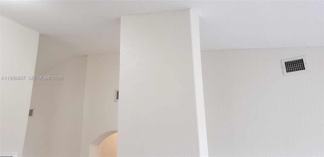 2811 SE 17th Ave , Unit 202, Homestead, FL 33035 Photo