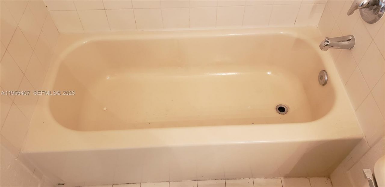 2811 SE 17th Ave , Unit 202, Homestead, FL 33035 Photo