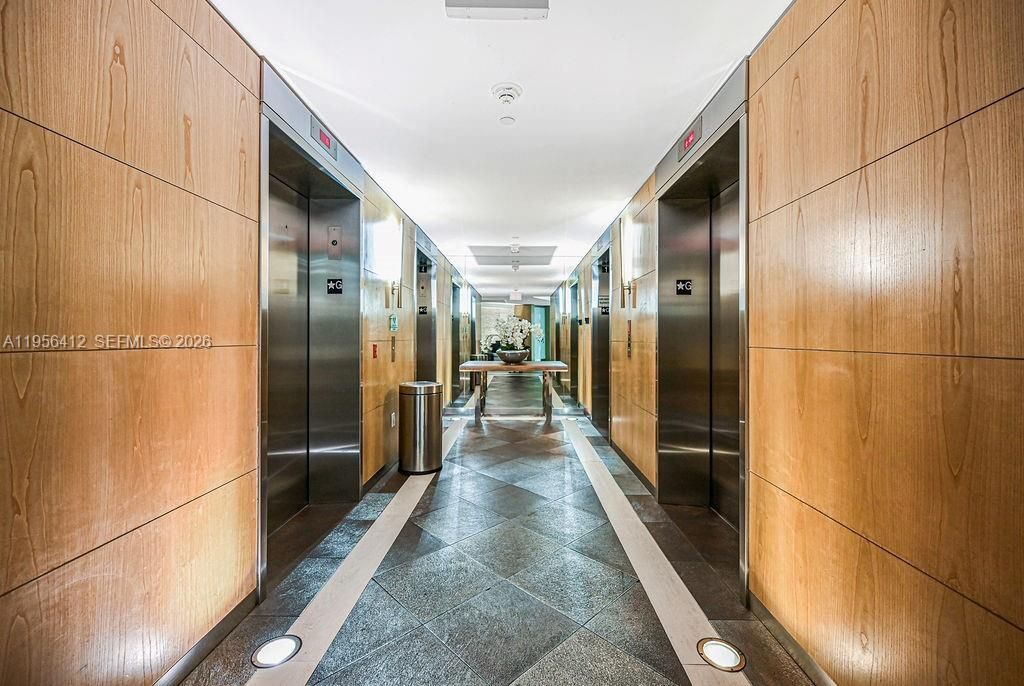 92 SW 3rd St , Unit 4806, Miami, FL 33130 Photo